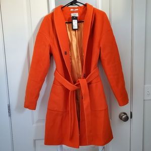Lambswool coat by European brand VR